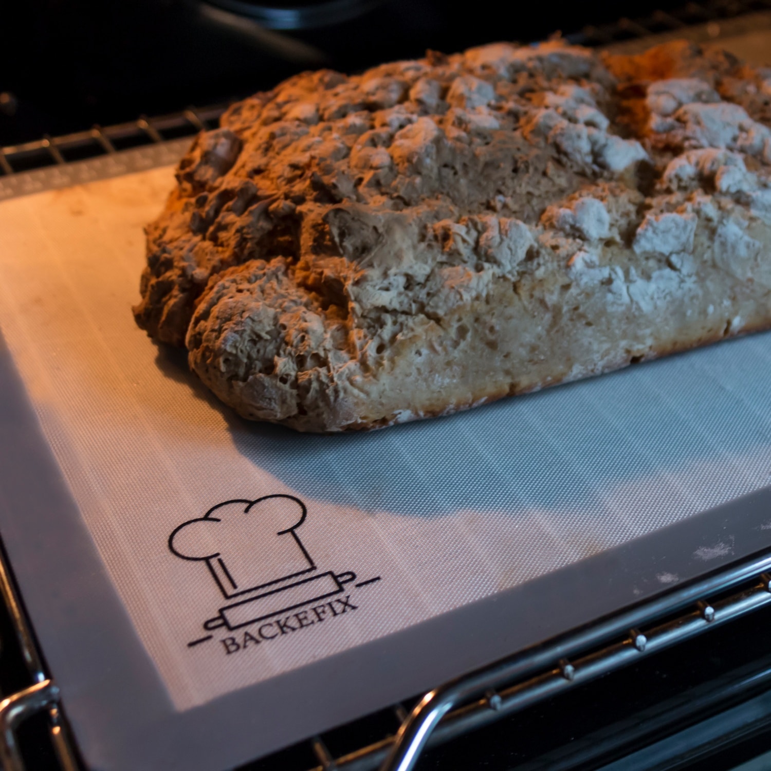 Brot backen auf Silikon Backmatte